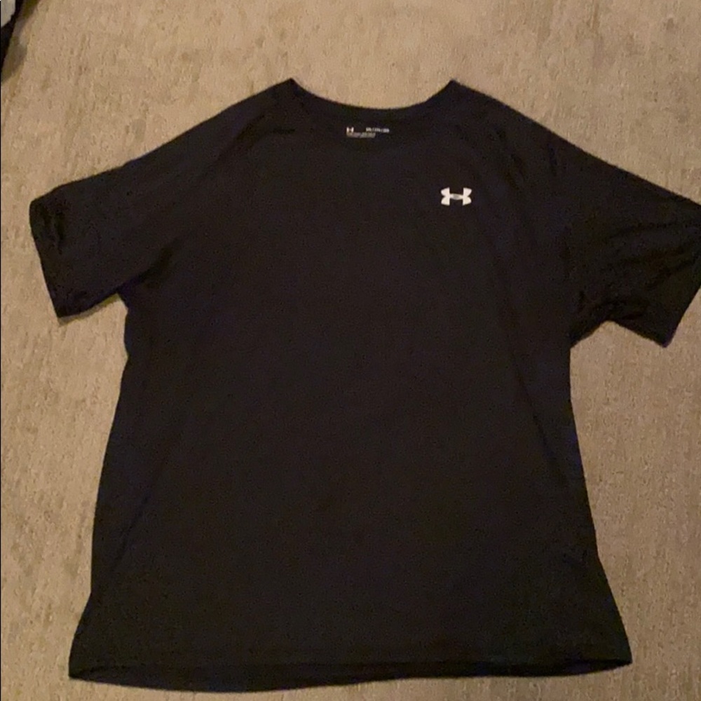 Black tee